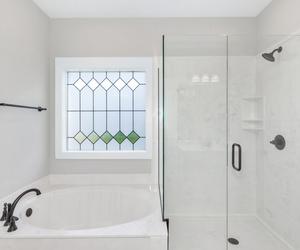 Baldwin Master Bath - Framless Shower & Tub